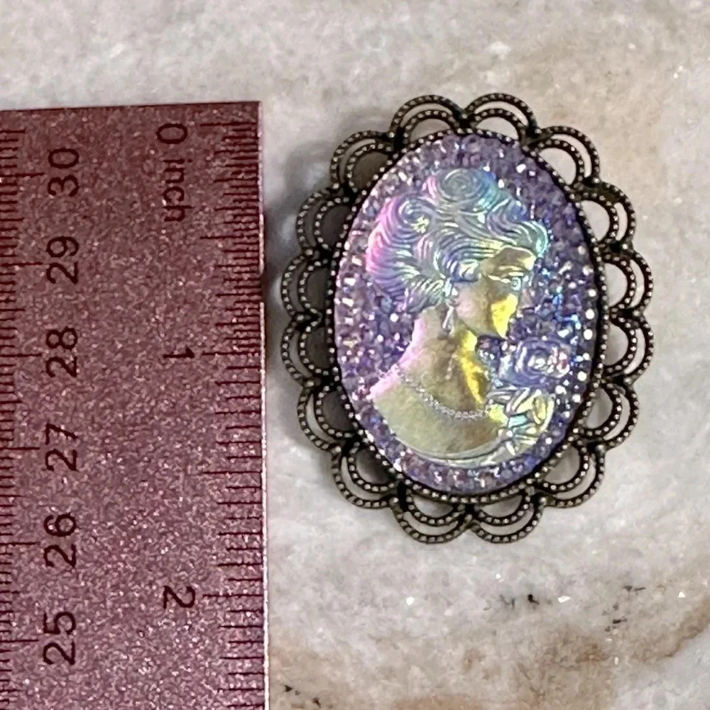Purple Aurora Borealis Finish Iridescent Acrylic Vintage Style Brooch Brass - Picture 5 of 5